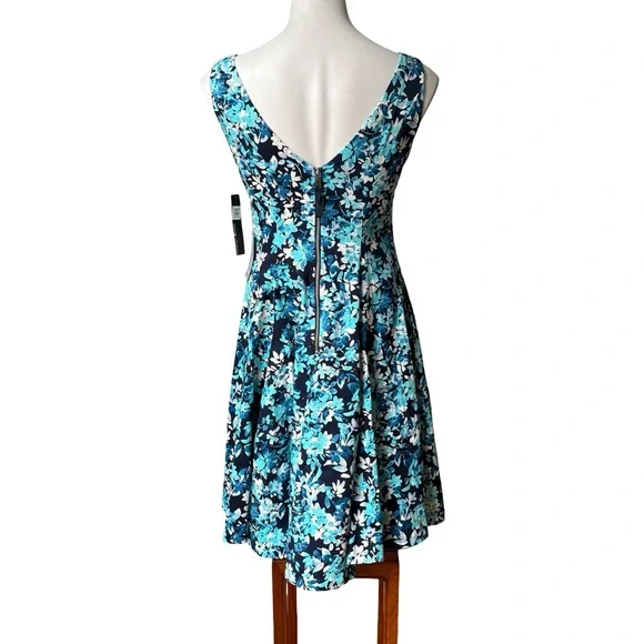 NWT, Maggy London Fit and Flare Sleeveless Summer Dress, Navy and Aqua, Sz 8 - Picture 4 of 16